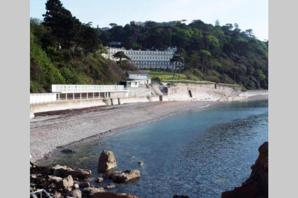 **Sunny And Bright, Thatchers Rock One Bed Beach Front Apartment*** Torquay Exterior foto
